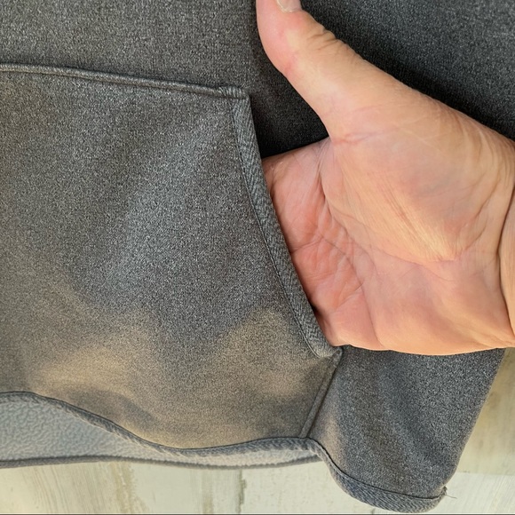 Under Armor Women’s Coldgear Hoodie Size Medium 100% Polyester - Picture 3 of 10